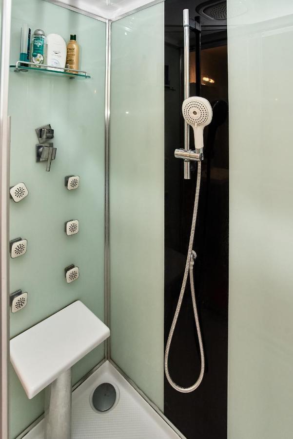 Chambres A Louer Dans Appartement Balcon - Wifi - Parking Gratuit Nevers Dış mekan fotoğraf